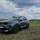 Test Citroën C5 Aircross Hybrid 136. Koncern Stellantis pomalu ale jistě ruší ve svých autech dieselový pohon. Chce ho nahradit úsporným mild-hybridním tříválcem, který sice pálí benzín, ale má mít spotřebu jako diesel.