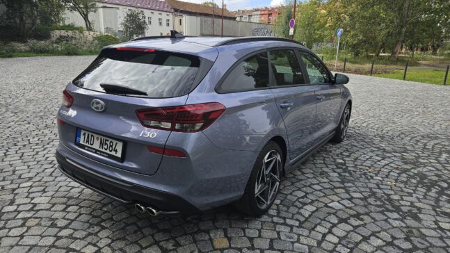 test hyundai i30