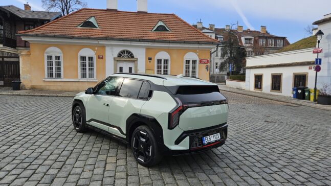 test kia EV3